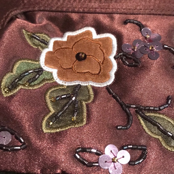 Sequined and appliqués handbag - Picture 2 of 5